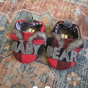 0-3 mos slippers